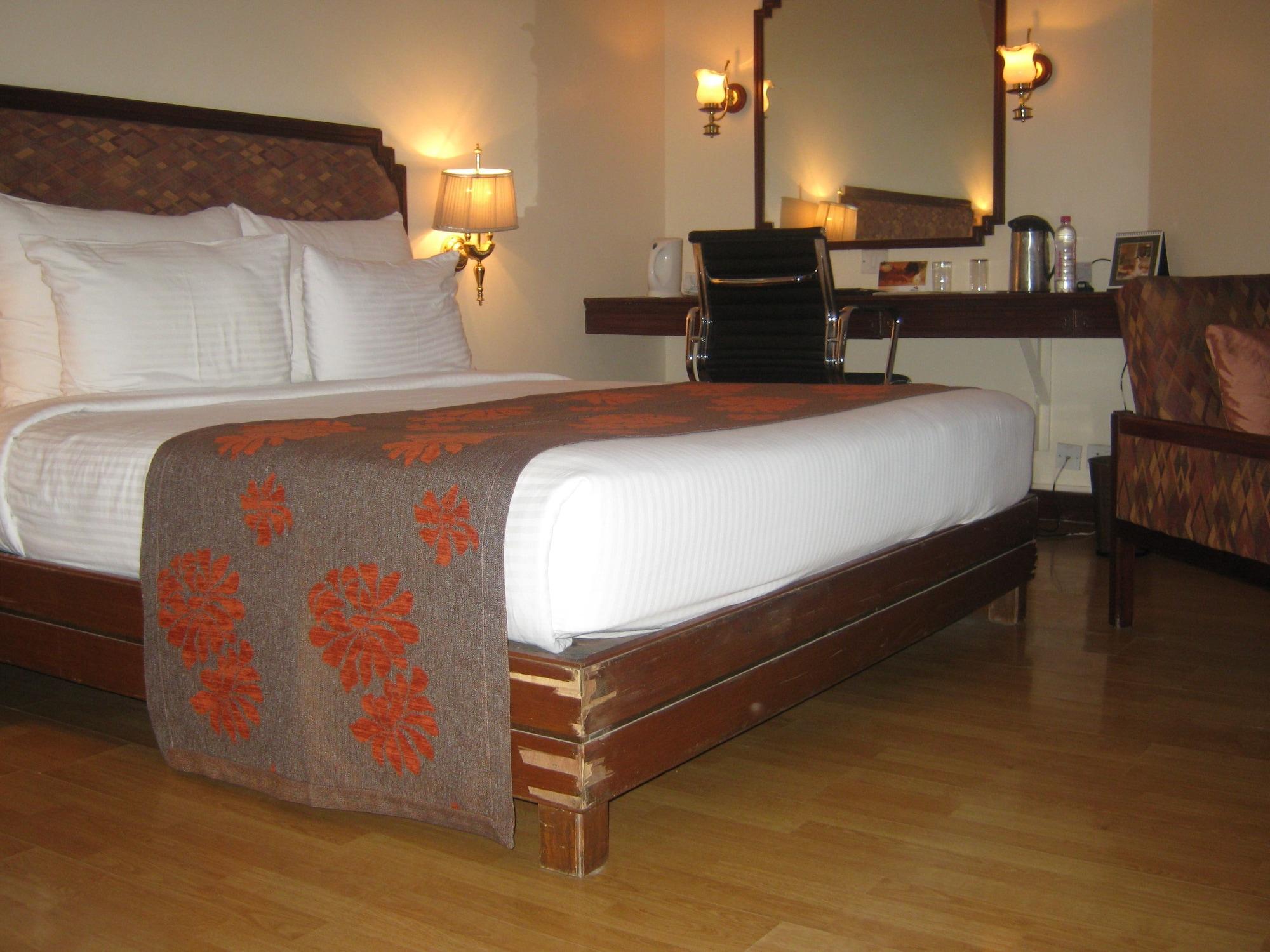 The Pride Hotel, Nagpur Exteriör bild